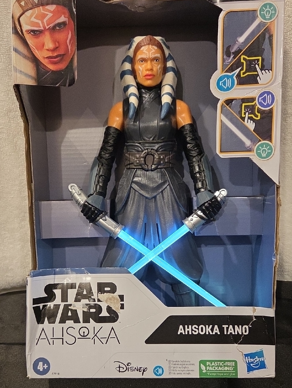 STAR WARS AHSIKA FIGURE